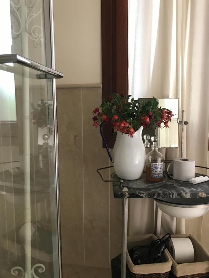 Al Melograno - Room & Breakfast Bologna Luaran gambar