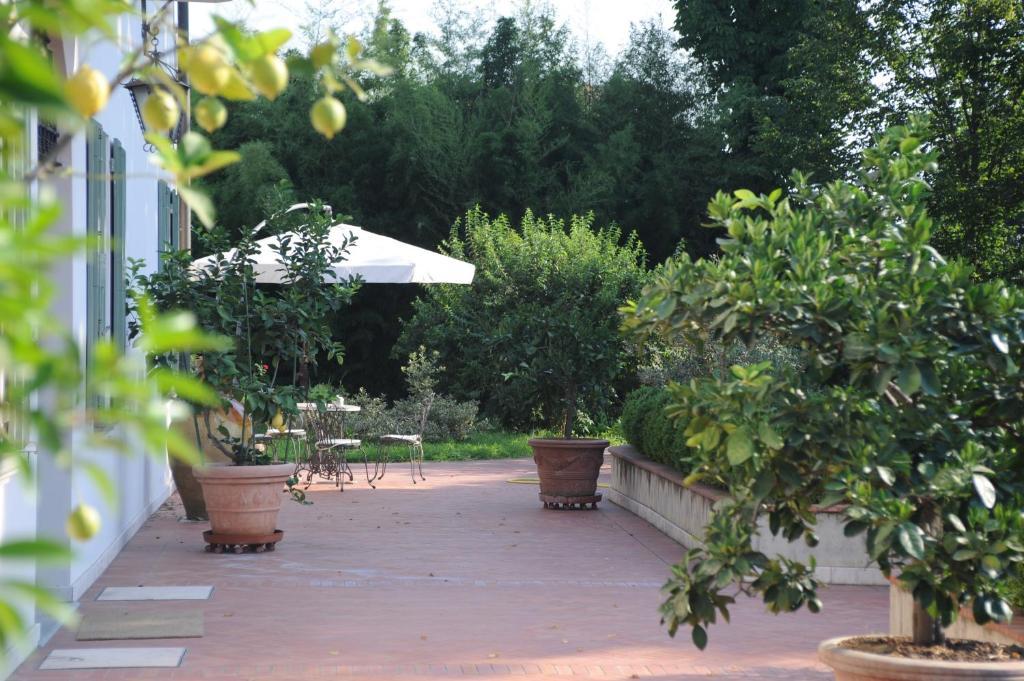 Al Melograno - Room & Breakfast Bologna Luaran gambar